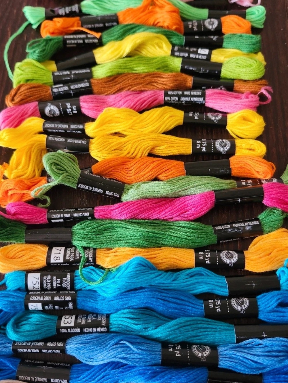 40 Assorted Embroidery Floss Multi-Color Pack - Premium Craft Threads - Picture 2 of 5